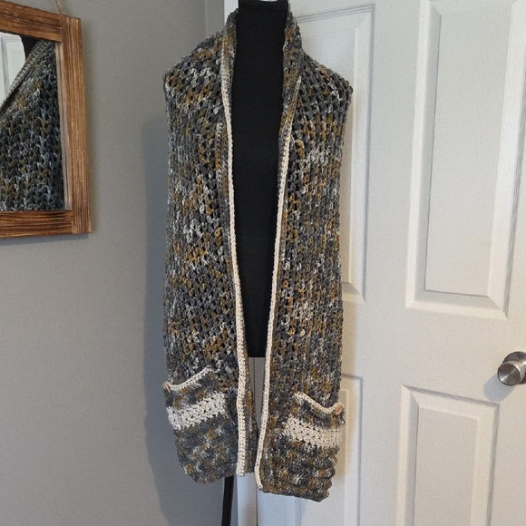 Other - HANDMADE - Cozy Women’s Large Pocket Wrap/shawl - Olive